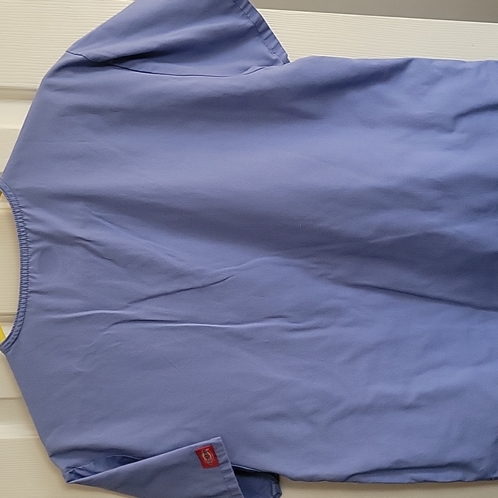 Scrub Top - Picture 4 of 4